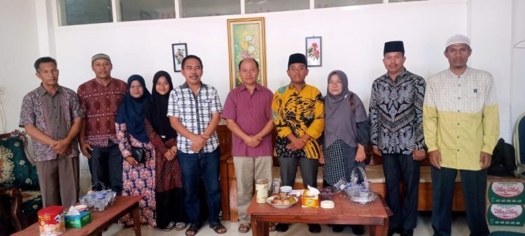 Sekda Dompu Lepas Kontingen STQ Nasional Ke-XXVII Tahun 2023