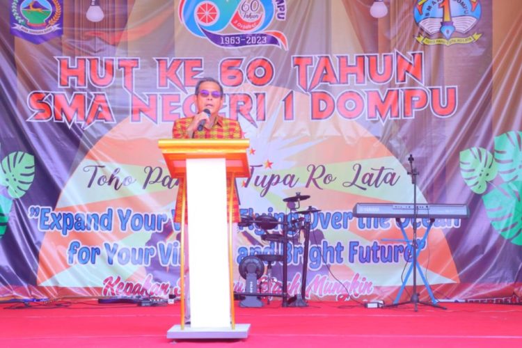 H. Syahrul Parsan Hadiri Resepsi HUT SMAN 1 Dompu Ke-60   