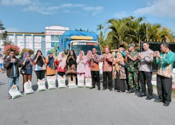 Pemkab Dompu Salurkan Bantuan Cadangan Beras Pemerintah (CBP) Tahap II Tahun 2023   