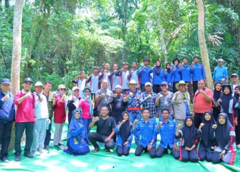 Bupati Dompu Apresiasi Penghijauan Oleh Kodim 1614/Dompu   