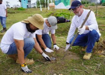 Hari Lingkungan Hidup Sedunia, STM Upayakan Restorasi Tanah melalui Instalasi Lubang Biopori