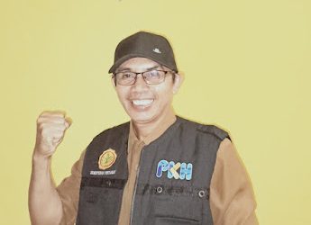 Disnakeswan Dompu Edukasi Peteni Ternak Gunakan Fermentasi Jerami untuk Pakan Sapi   