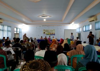 Wujud Kepedulian, PWI Dompu dan PT. STM Santuni 100 Anak Yatim dan Duafa
