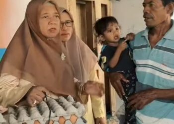 ‎DPPKB Dompu Salurkan Bantuan Nutrisi Program GENTING untuk Keluarga Rentan Stunting di Desa Mumbu