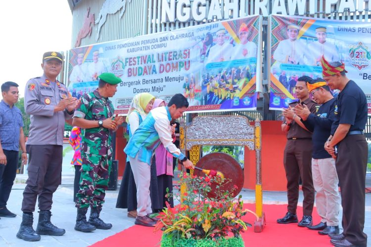 Pentas Seni, Ajang Memperkuat Nilai Kearifan Lokal