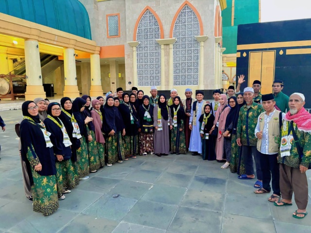 Umrah Perdana PT THU, 50 Jamaah Dompu-Bima Berangkat Menuju Tanah Suci