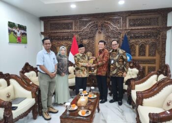 Mendikdasmen Terima Audiensi Bank NTB Syariah, Bahas Penguatan Layanan Keuangan ASN Pendidikan